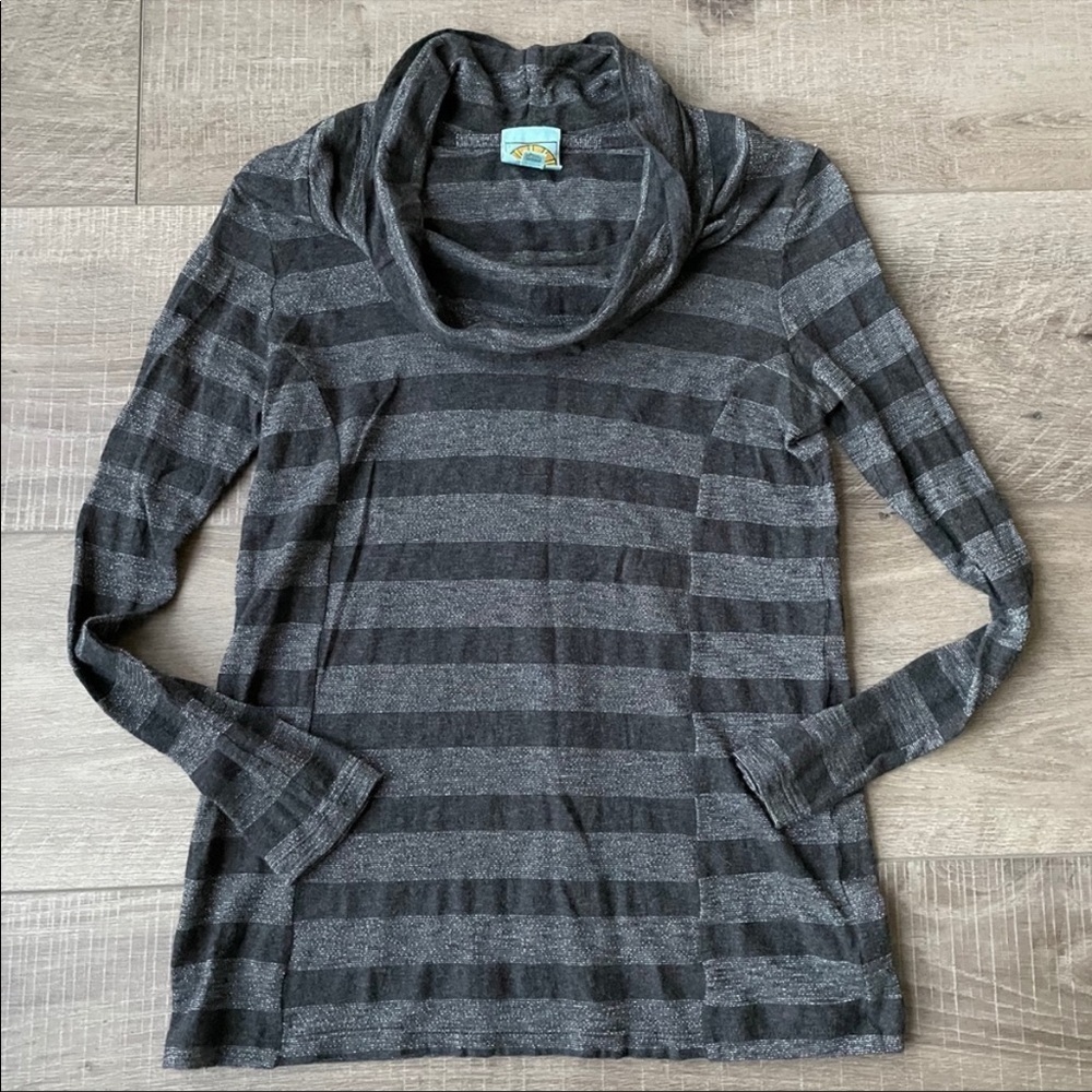 C&C California Metallic Striped Cowl Neck Shirt Size Small